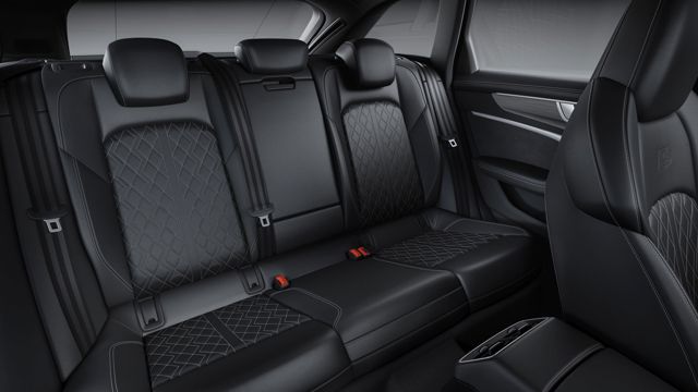Audi S6 Avant photo 37