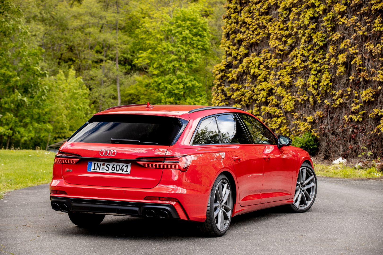Audi S6 Avant photo 20