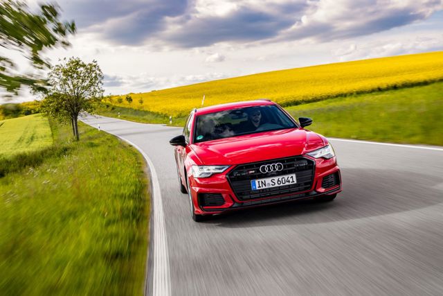 Audi S6 Avant photo 27