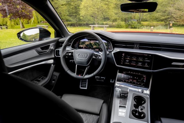 Audi S6 Avant photo 38