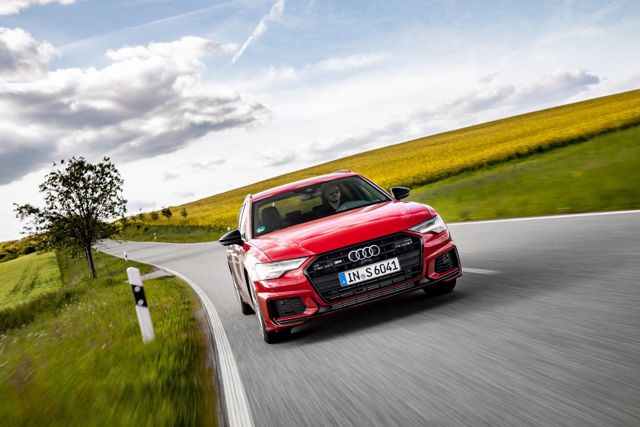 Audi S6 Avant photo 31