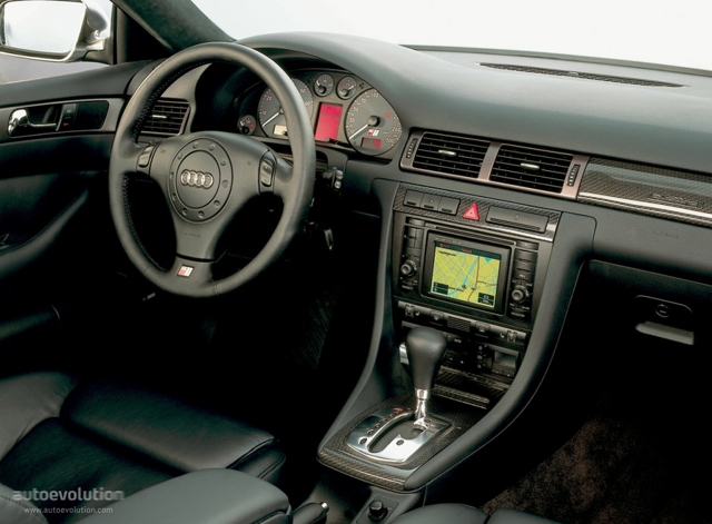 Audi S6 photo 10
