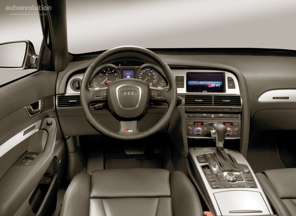 Audi S6 photo 12