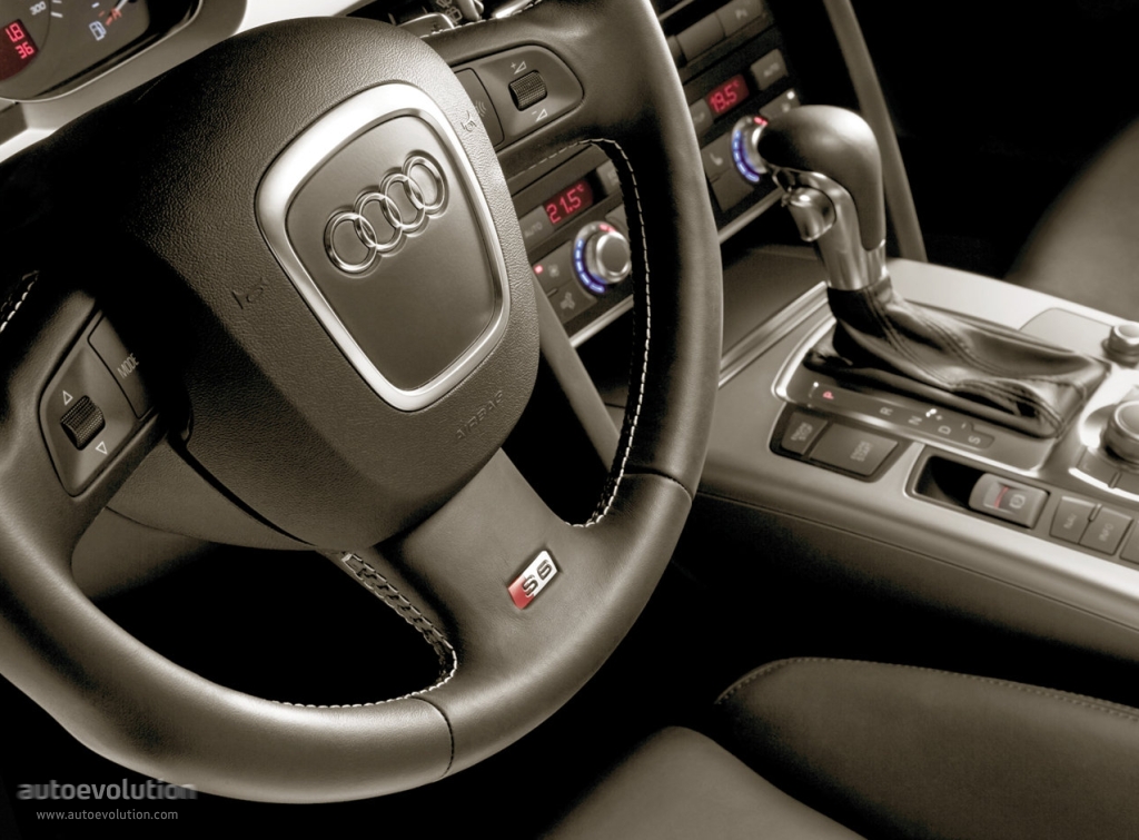 Audi S6 photo 13
