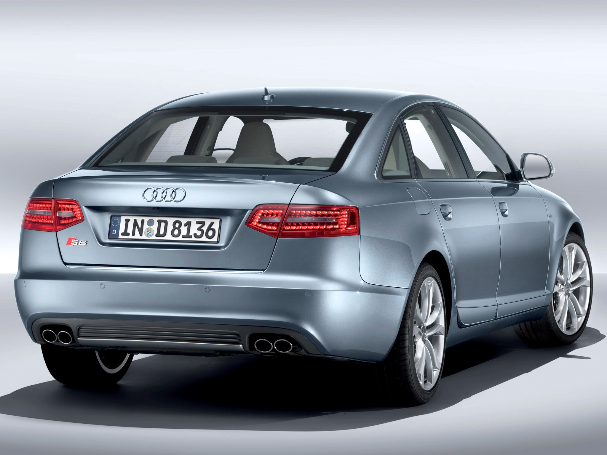 Audi S6 photo 21