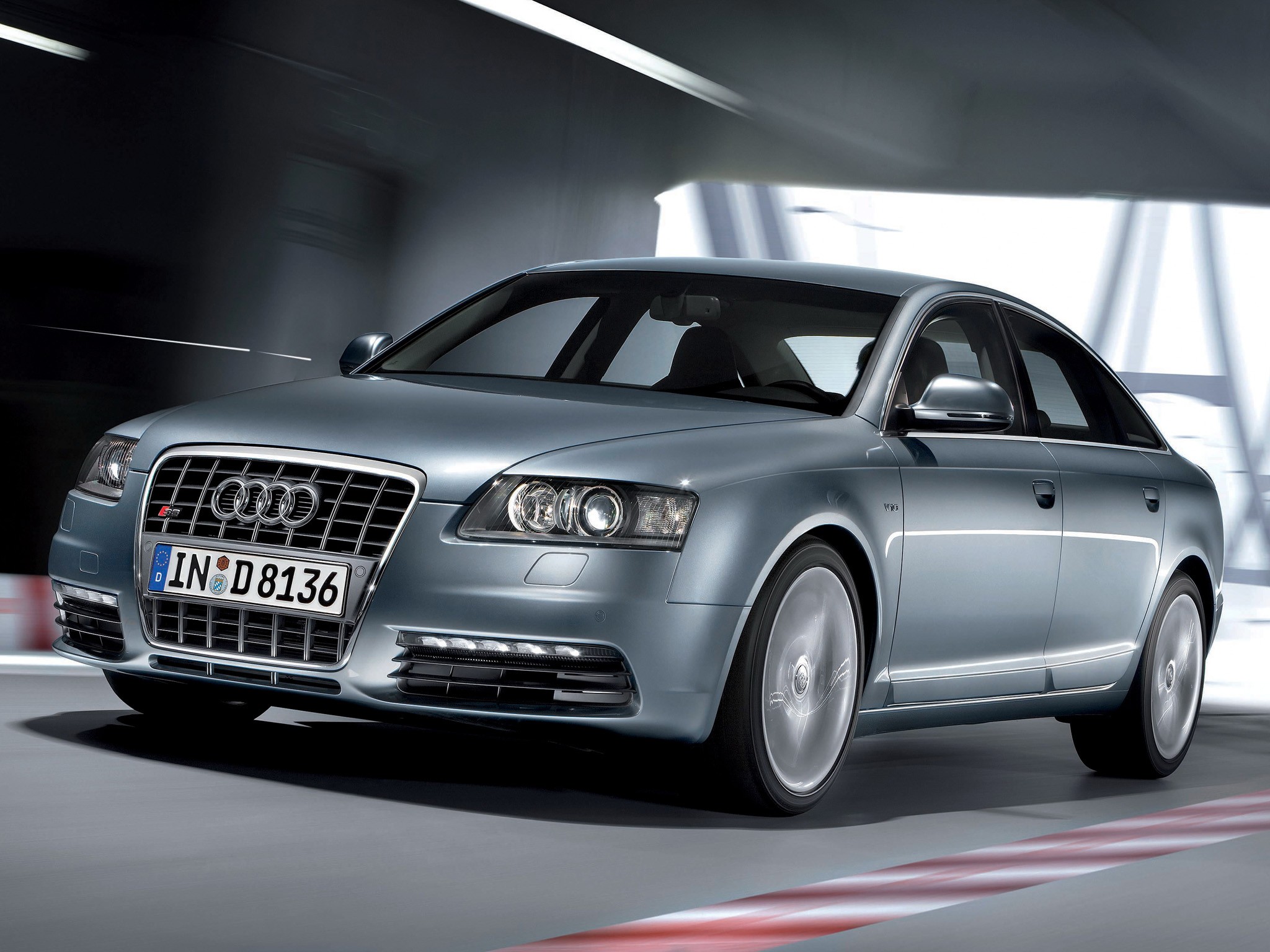 Audi S6 photo 23