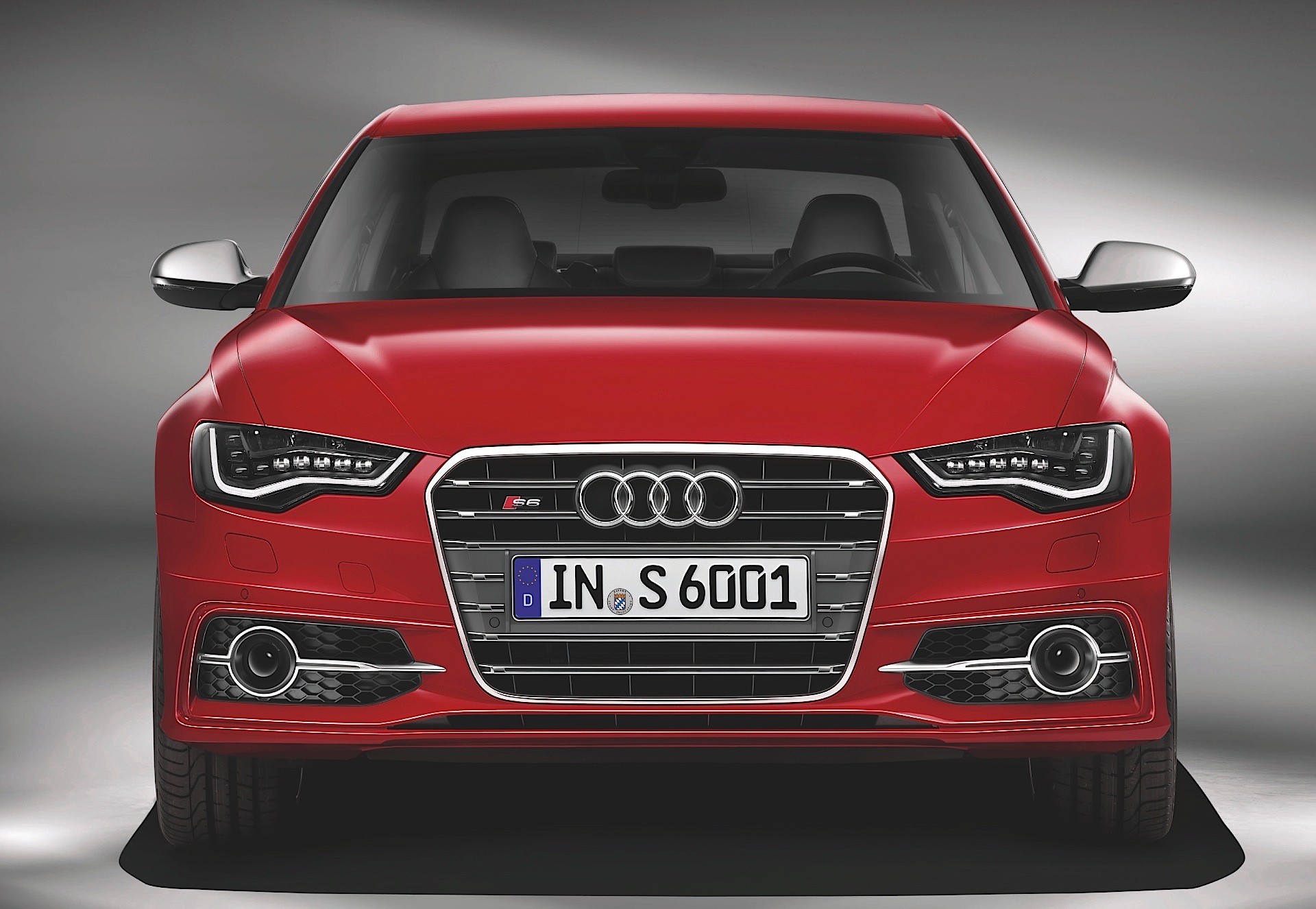Audi S6 photo 18