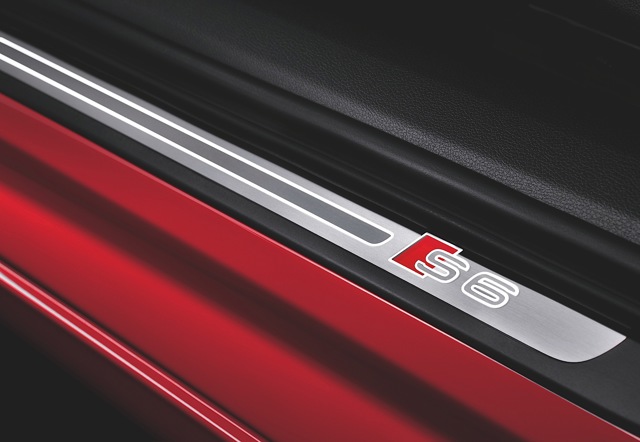 Audi S6 photo 26