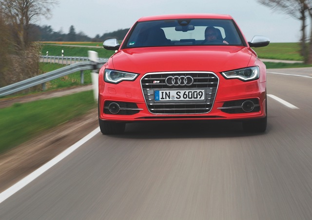 Audi S6 photo 27