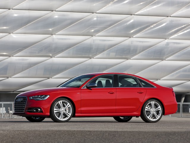 Audi S6 photo 36