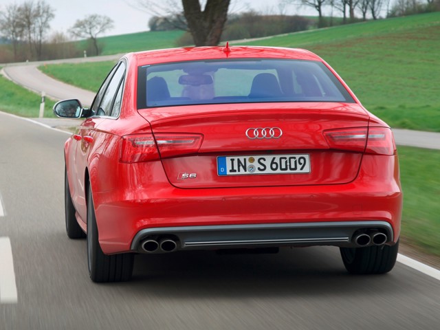 Audi S6 photo 39