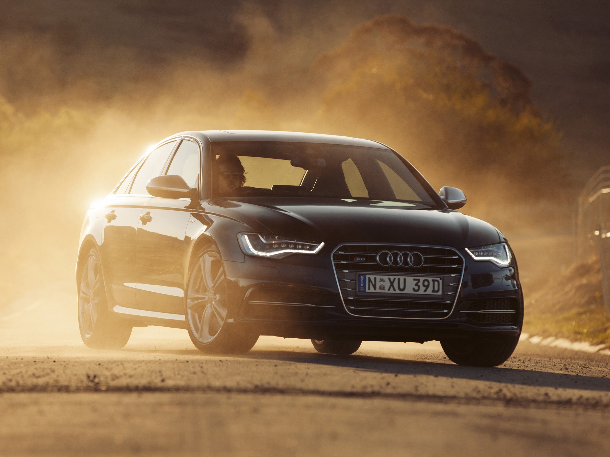 Audi S6 photo 45