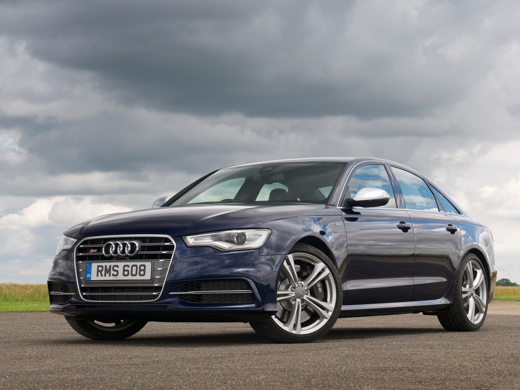 Audi S6 photo 48