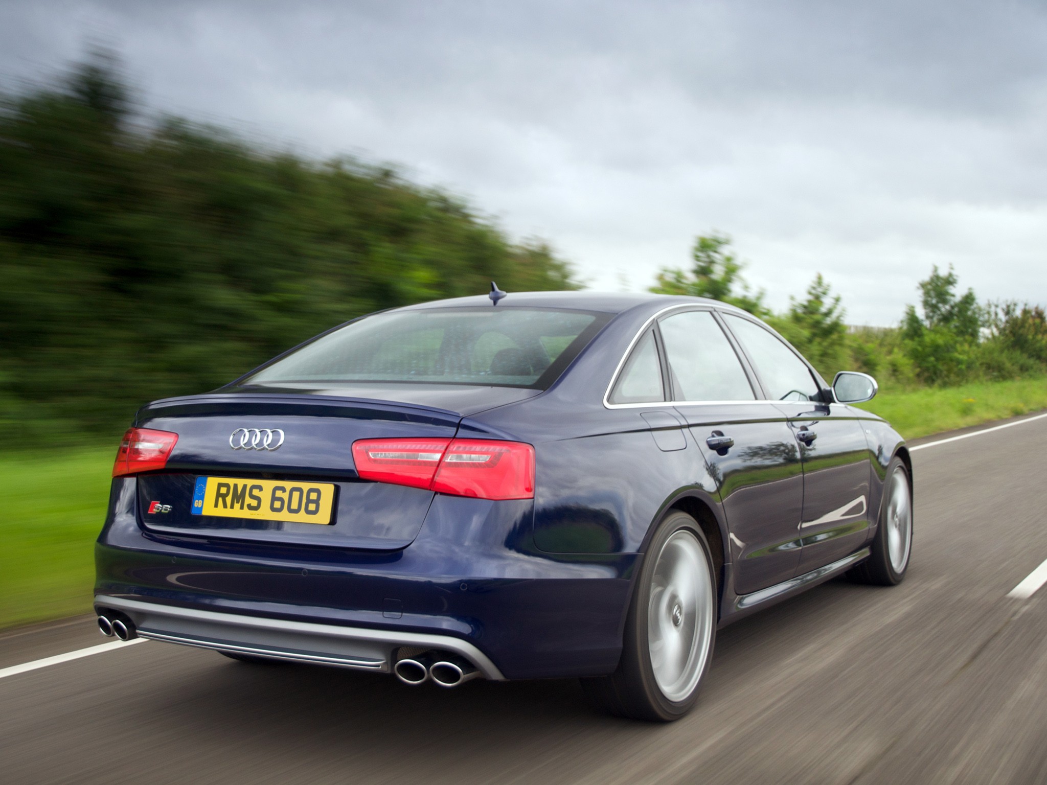 Audi S6 photo 54