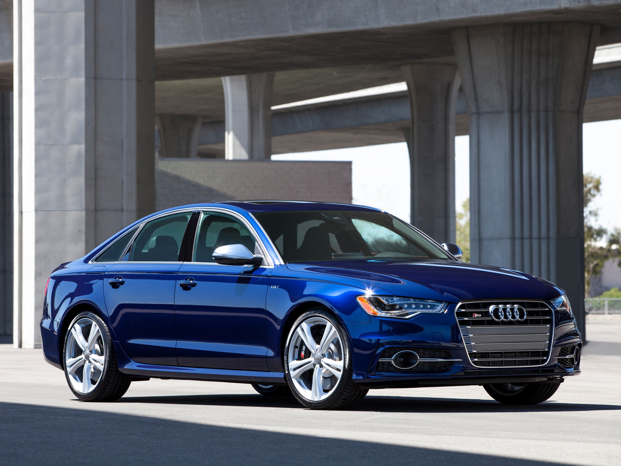 Audi S6 photo 57