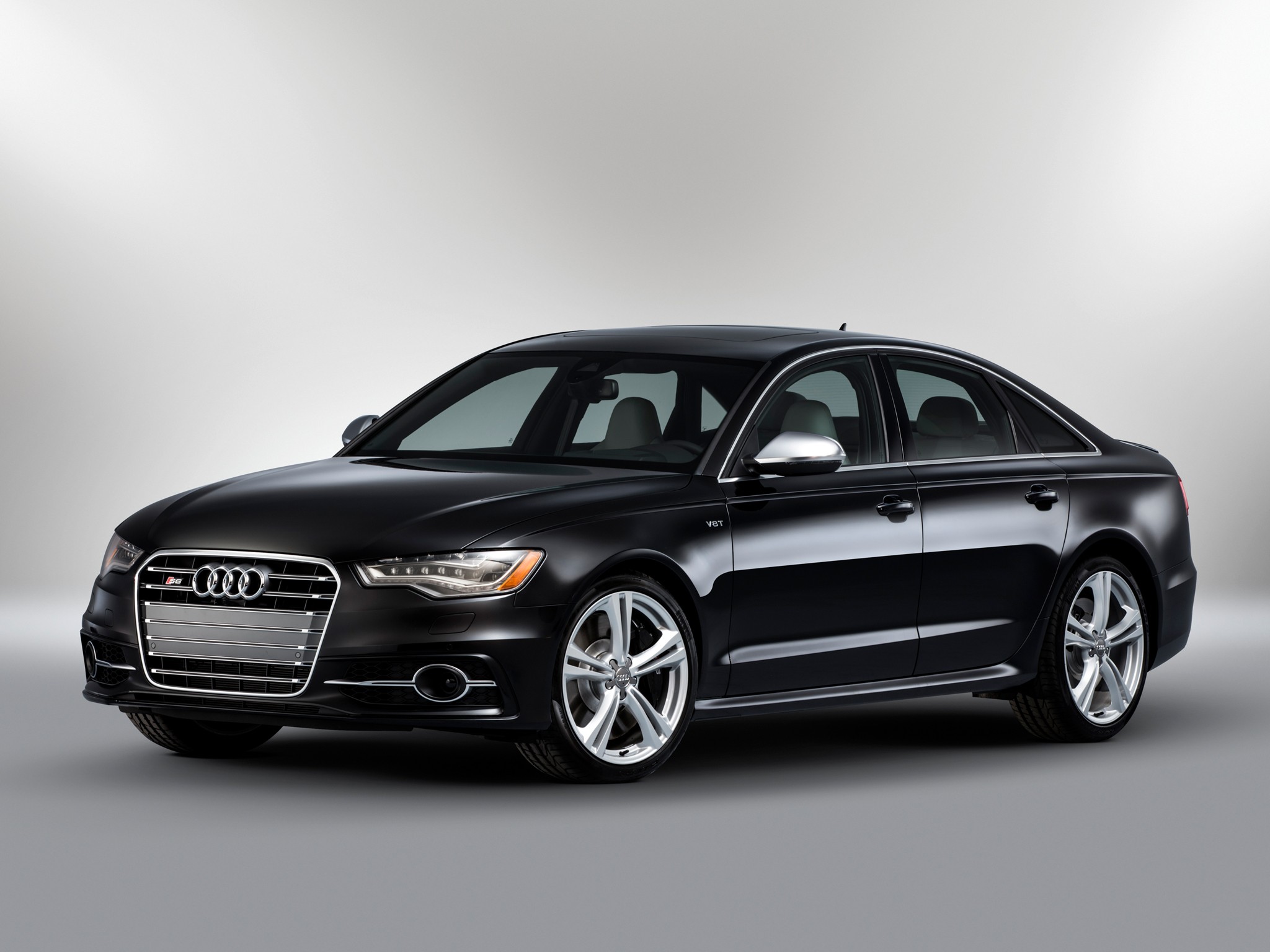 Audi S6 photo 60