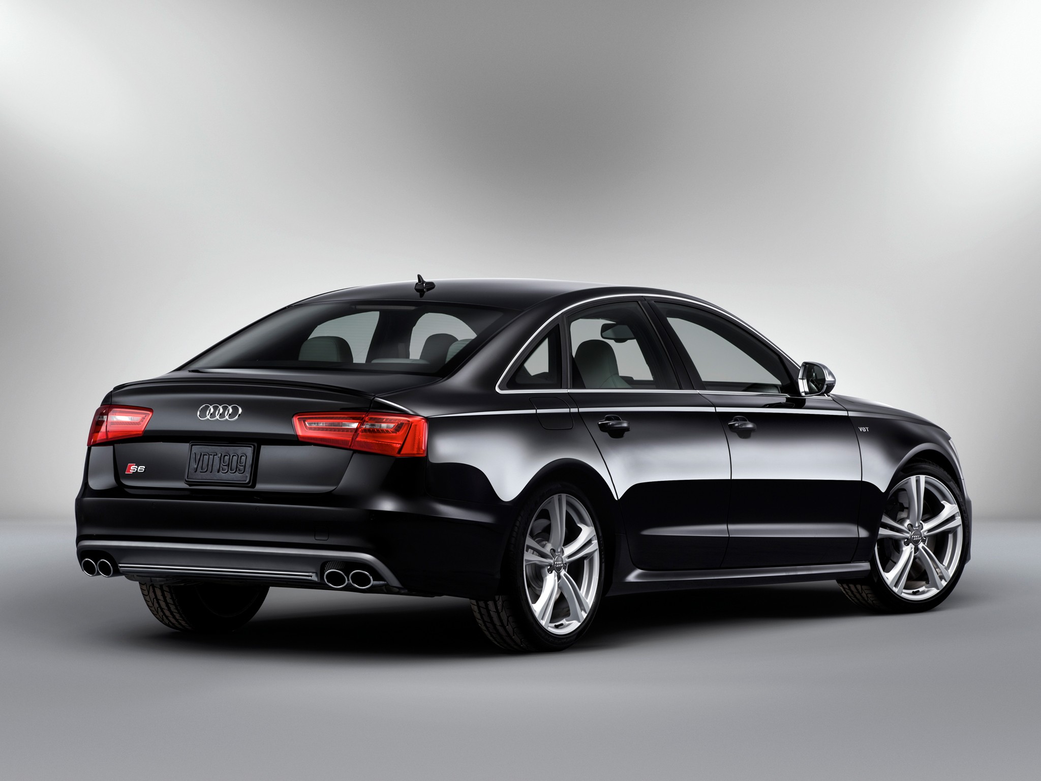 Audi S6 photo 61