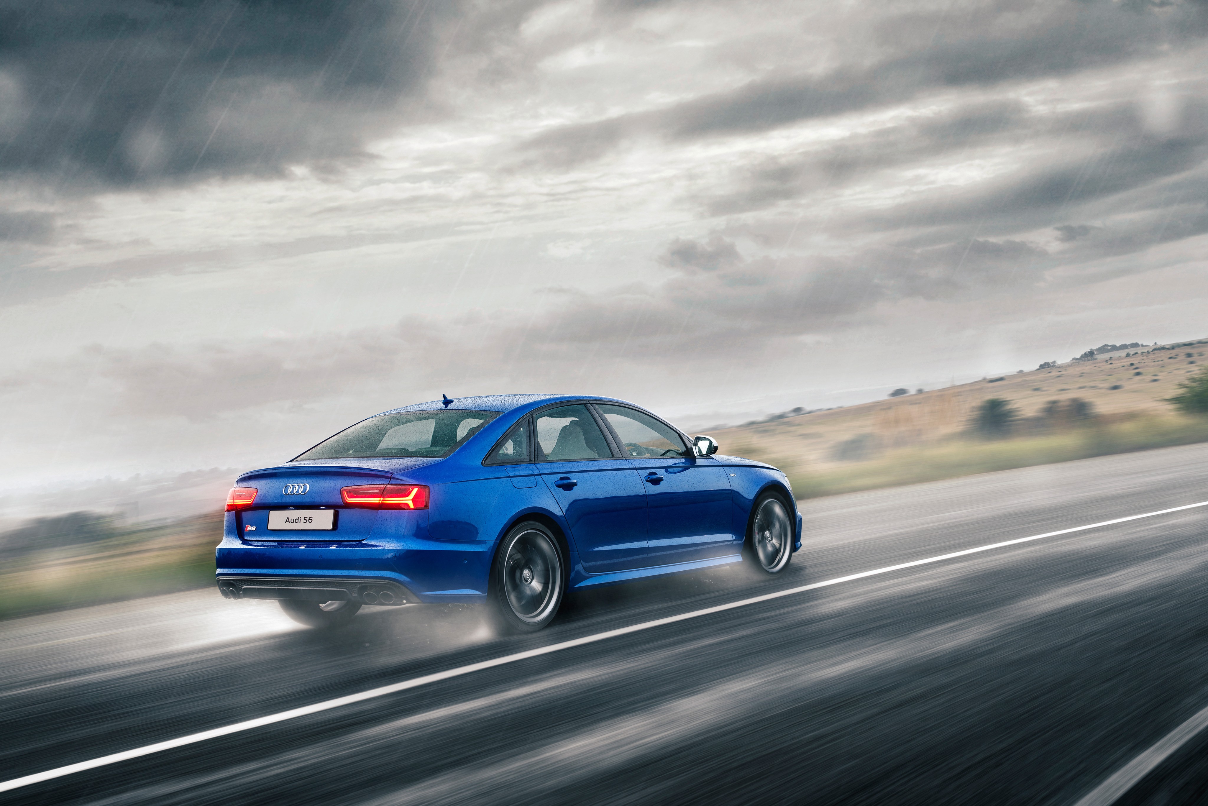 Audi S6 photo 26