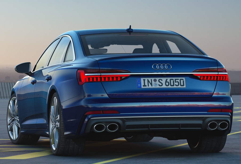 Audi S6 photo 14