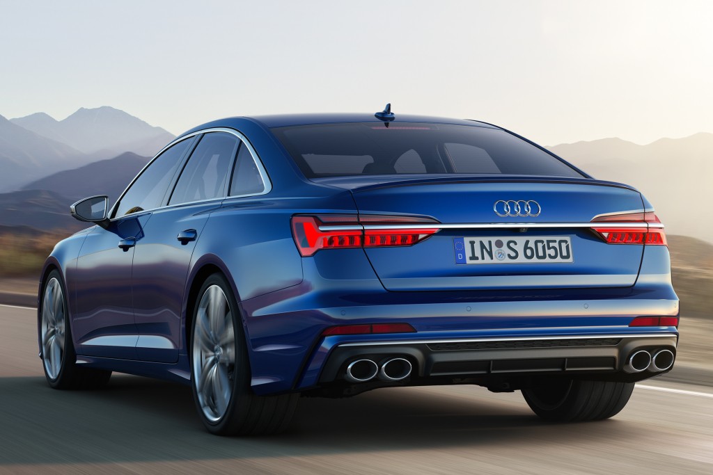 Audi S6 photo 15
