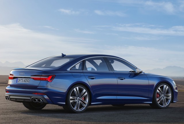 Audi S6 photo 4