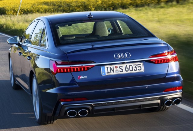 Audi S6 photo 17
