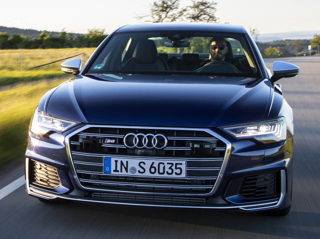Audi S6 photo 19