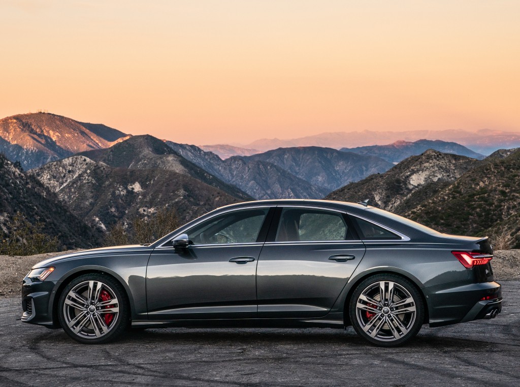 Audi S6 photo 28