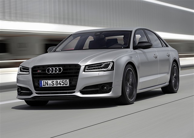 Audi S8 Plus photo 3