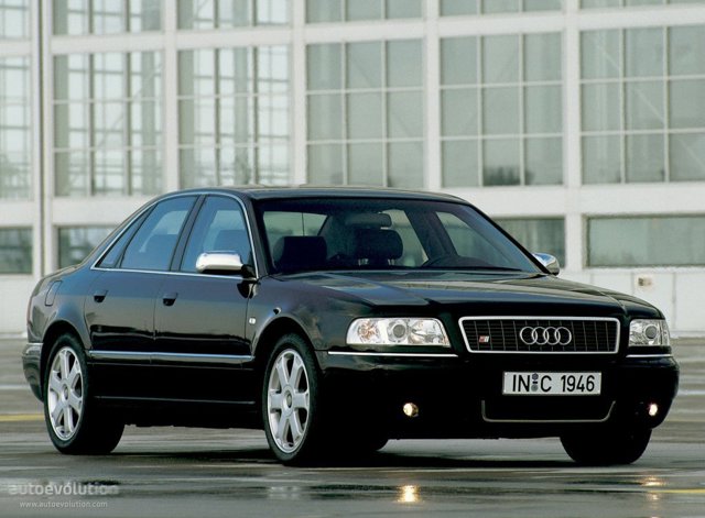 AUDI S8