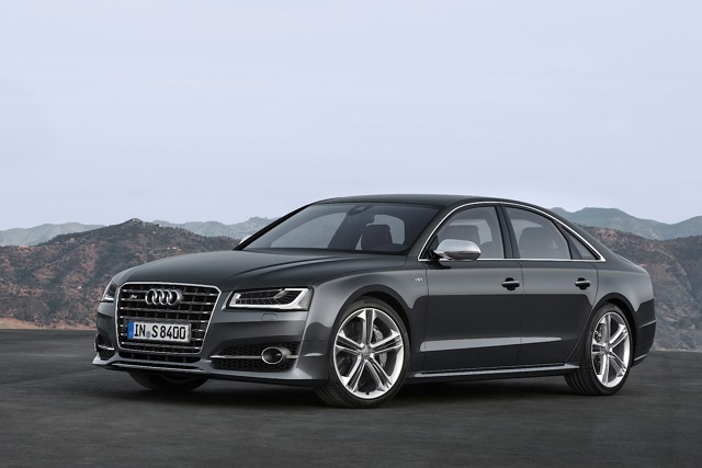 Audi S8 photo 5
