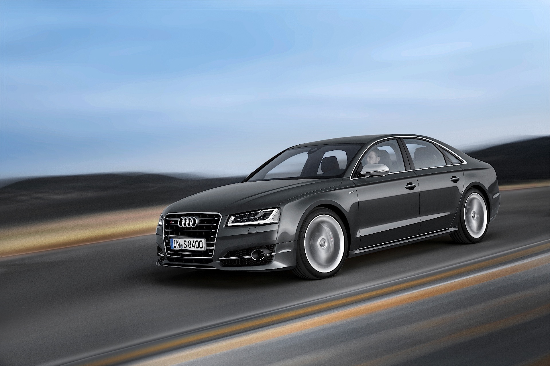 Audi S8 photo 6
