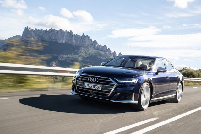 Audi S8 Foto 1