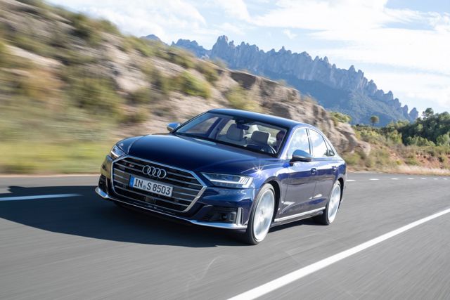 Audi S8 Foto 22