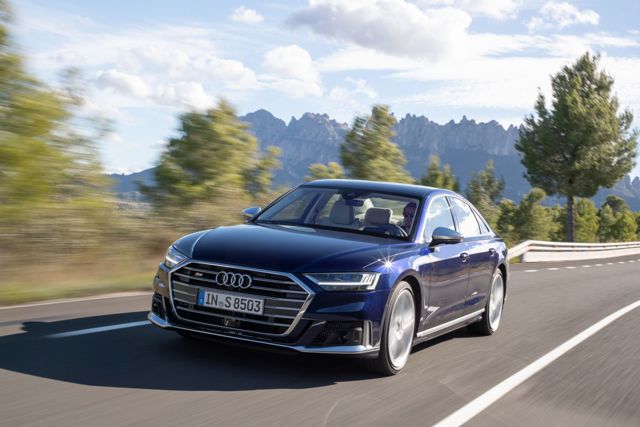 Audi S8 Foto 23