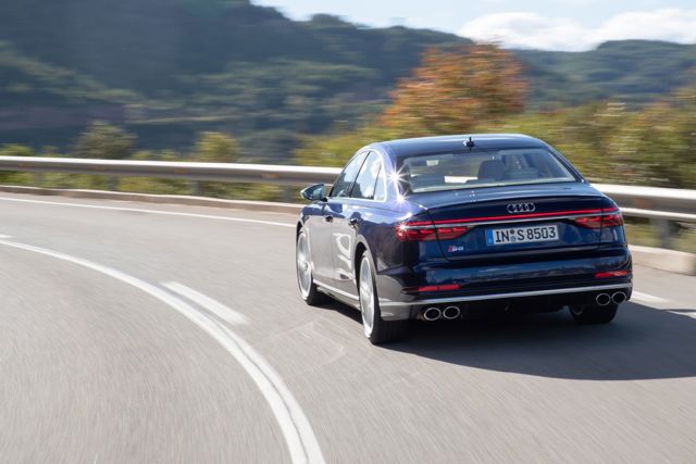 Audi S8 Foto 25