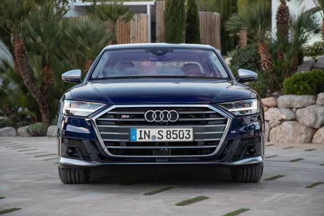 Audi S8 Foto 30