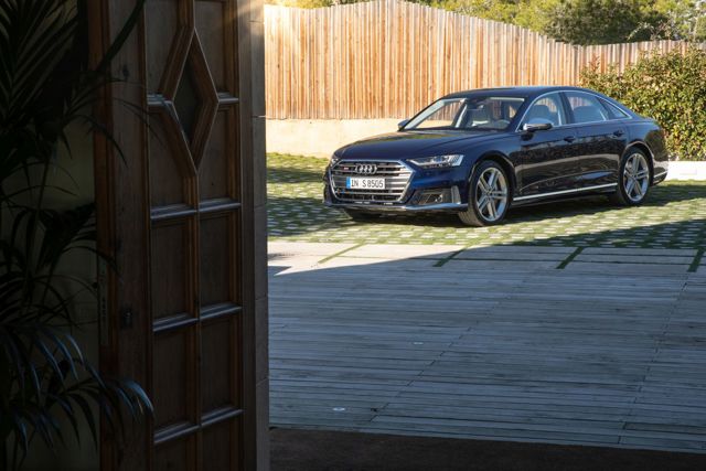 Audi S8 Foto 33