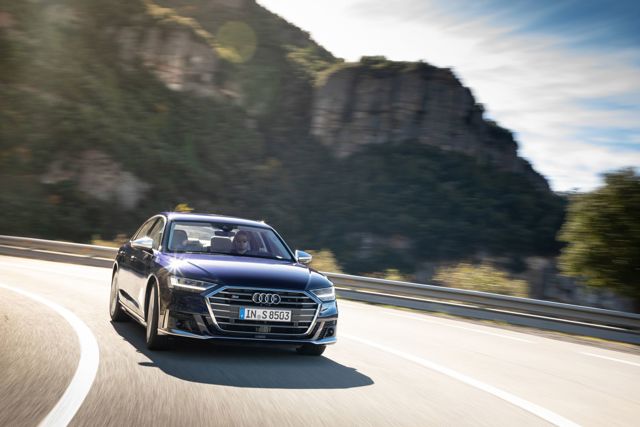 Audi S8 Foto 36