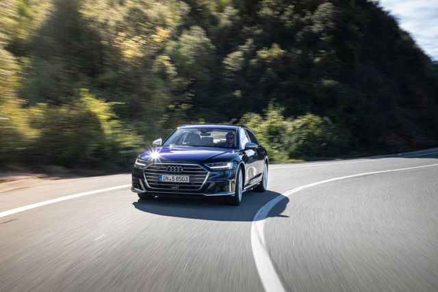 Audi S8 Foto 37