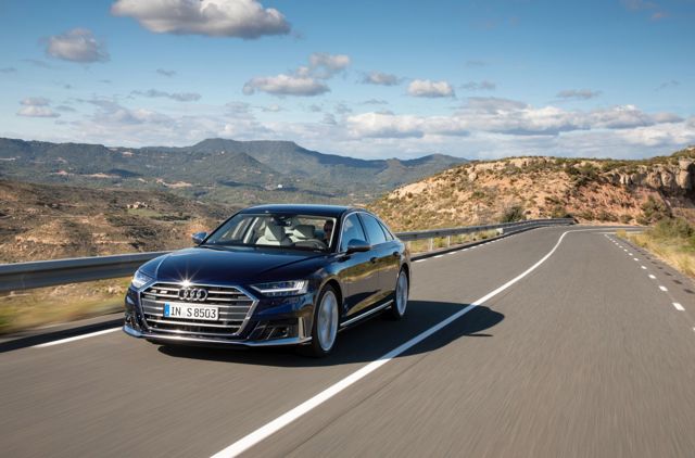 Audi S8 Foto 39