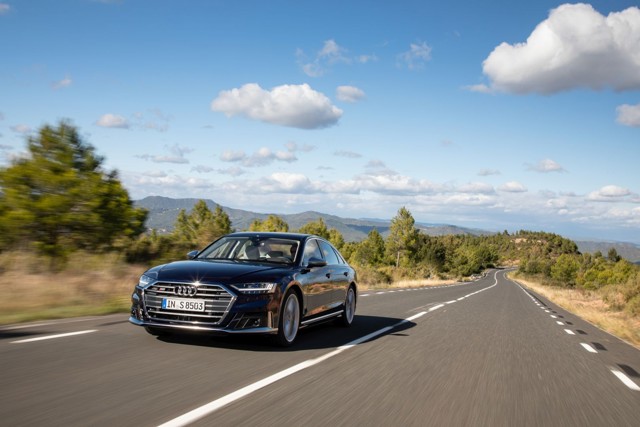 Audi S8 Foto 40