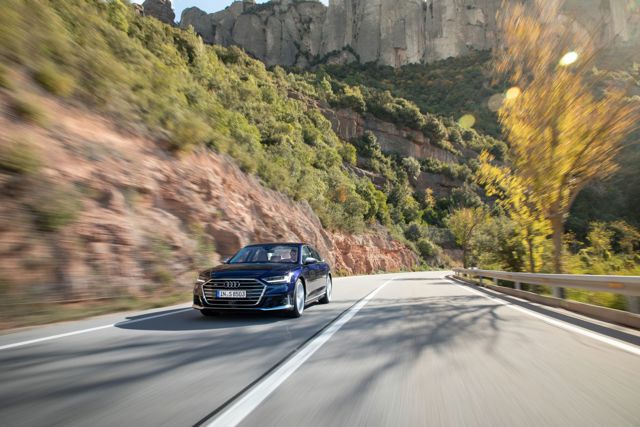 Audi S8 Foto 43