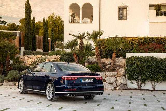 Audi S8 Foto 47