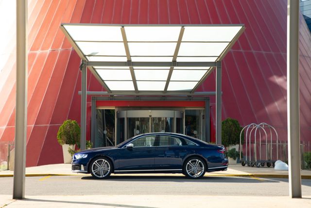 Audi S8 Foto 51