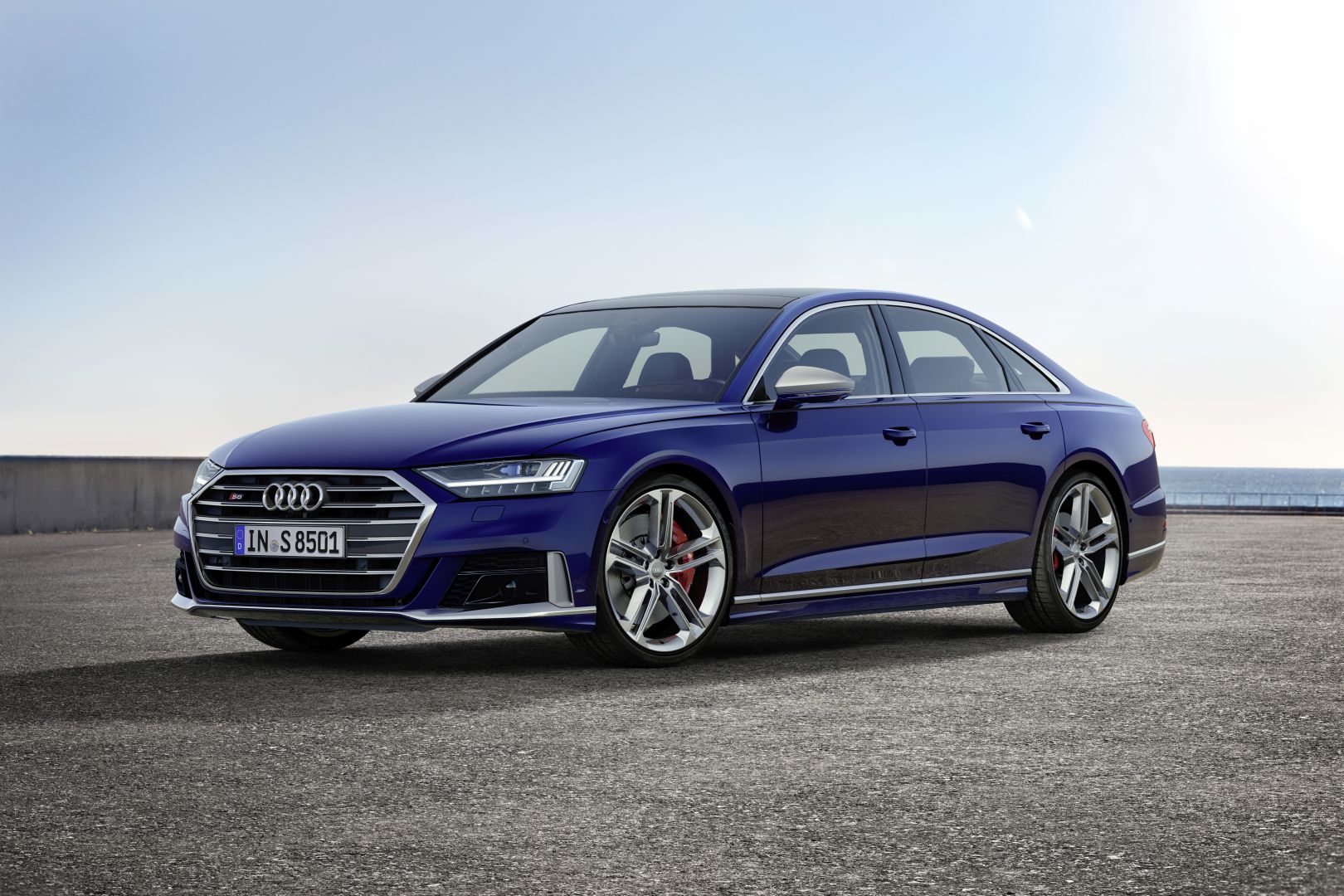 Audi S8 photo 56