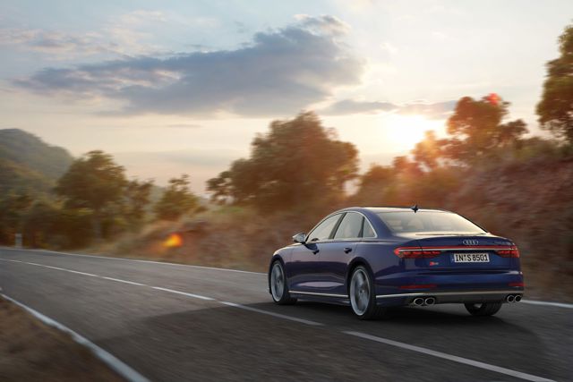 Audi S8 Foto 59