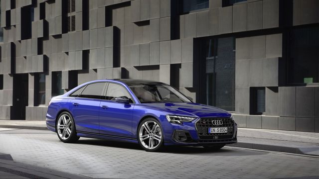 Audi S8 photo 5