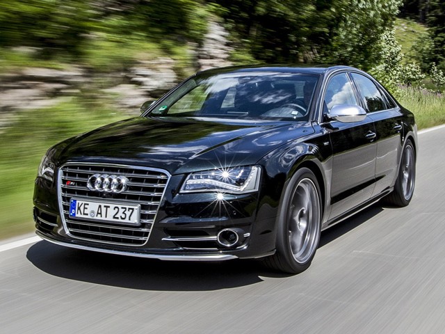 Audi S8 photo 10