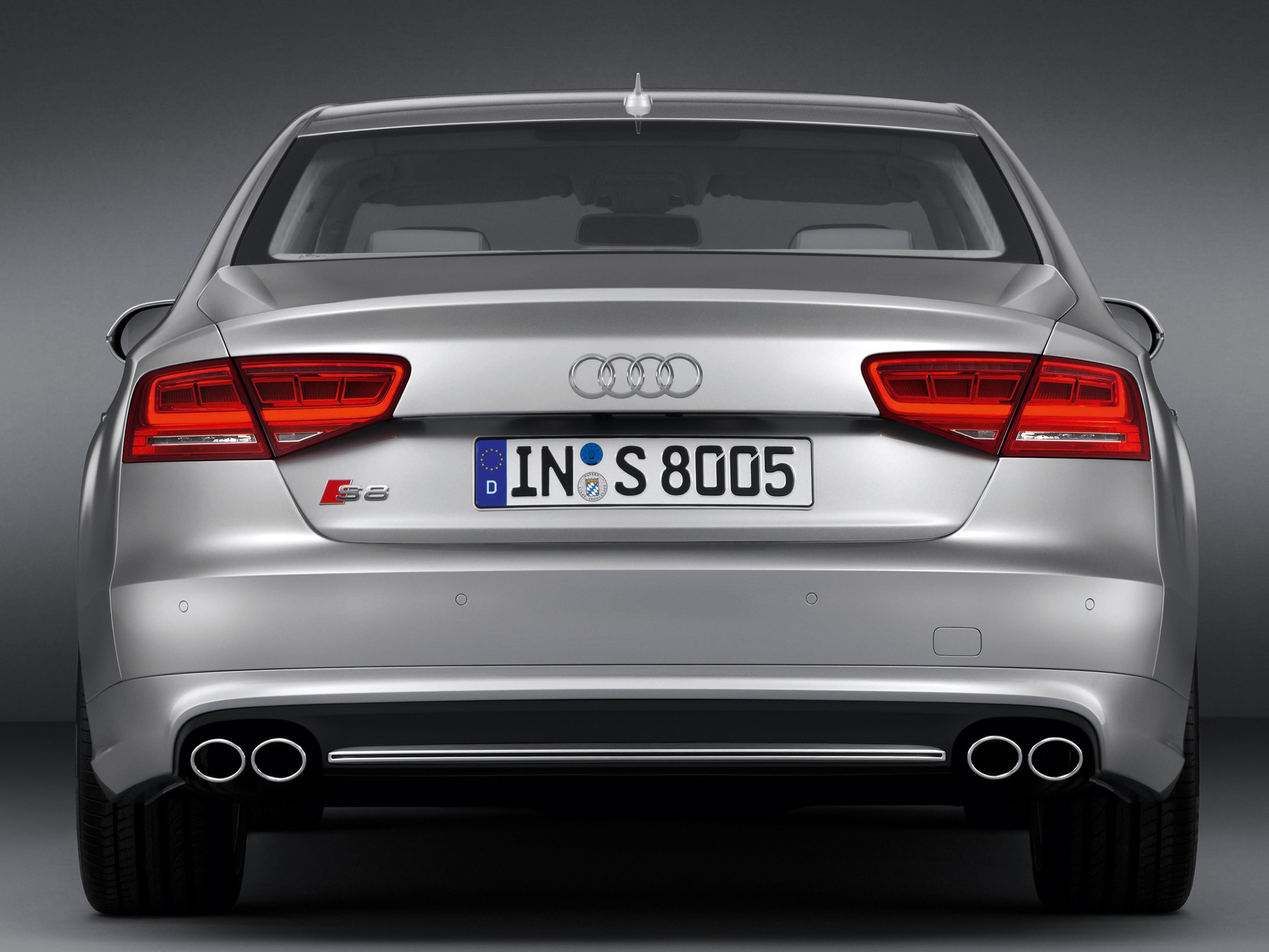 Audi S8 photo 31